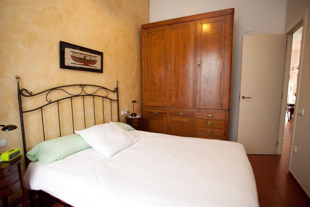Holiday Home La Casa Azul Barcelona Exterior photo